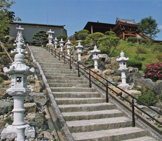 参道石段